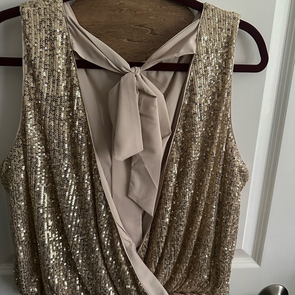 Anthropology gold sequin top - Picture 4 of 4